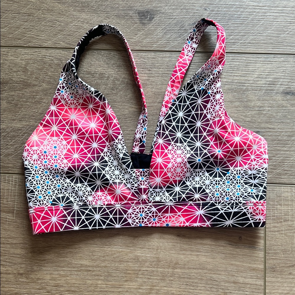 Victoria Secret Geometric Bra Top. Size Small.